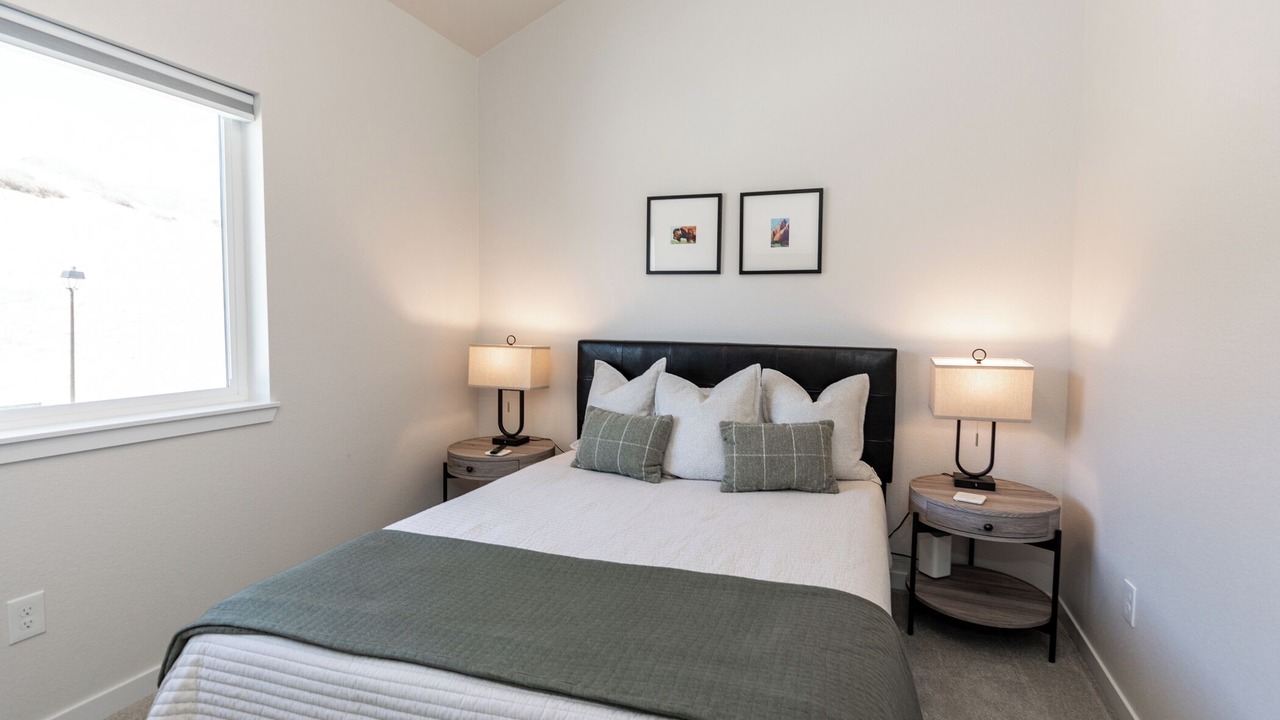 Photo of Bedroom in Mountain Shadows