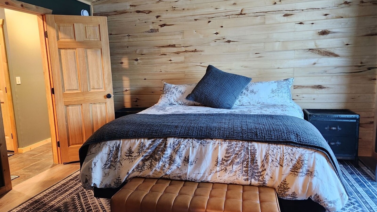 Photo of Bedroom in Allenspark