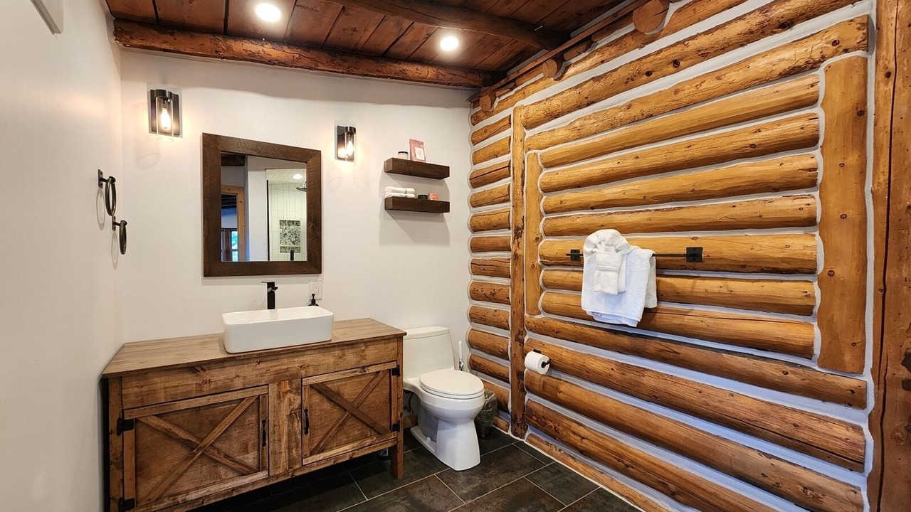 Photo of Bathroom in Allenspark