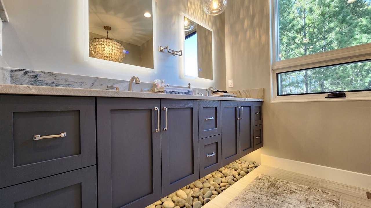 Photo of Bathroom in Fall River Estates