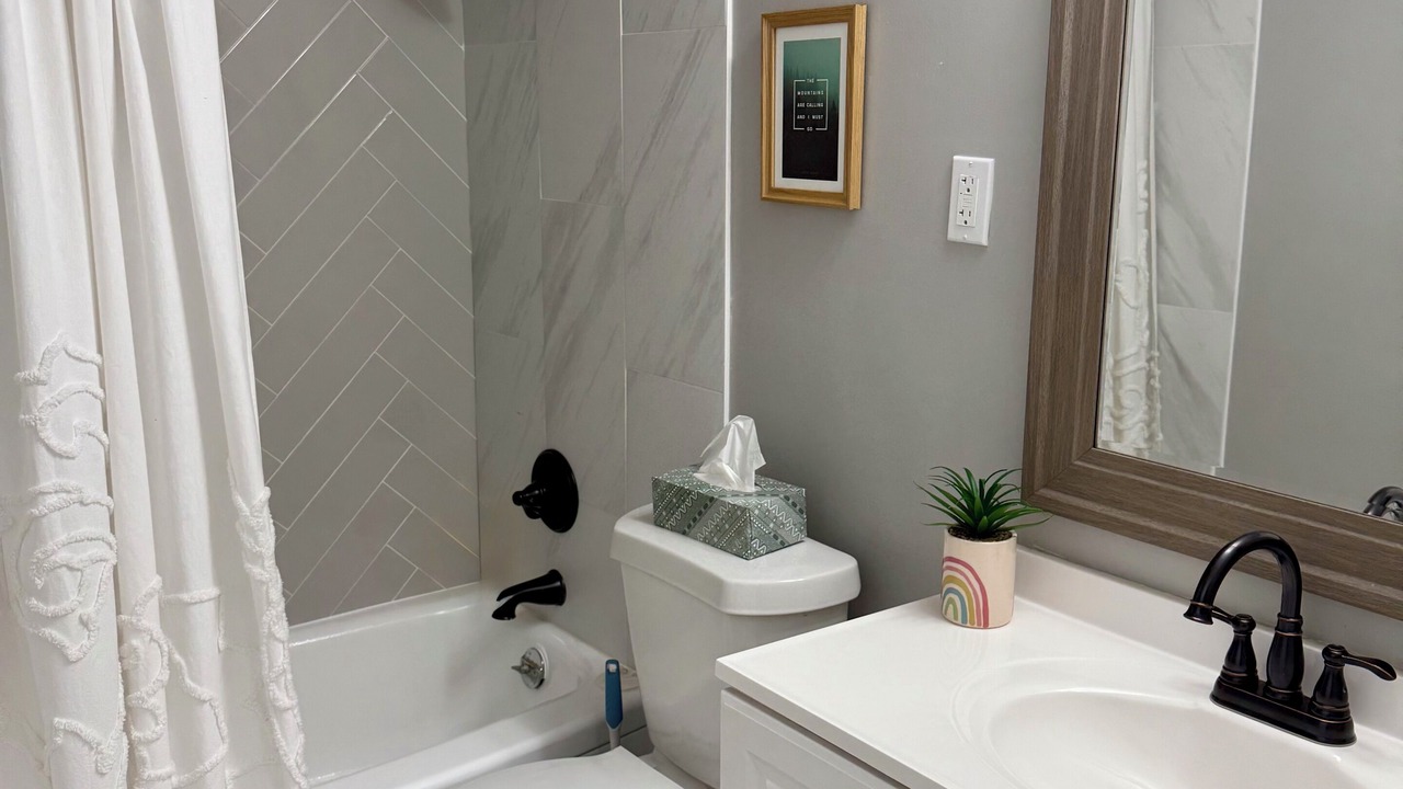 Photo of Bathroom in Hale