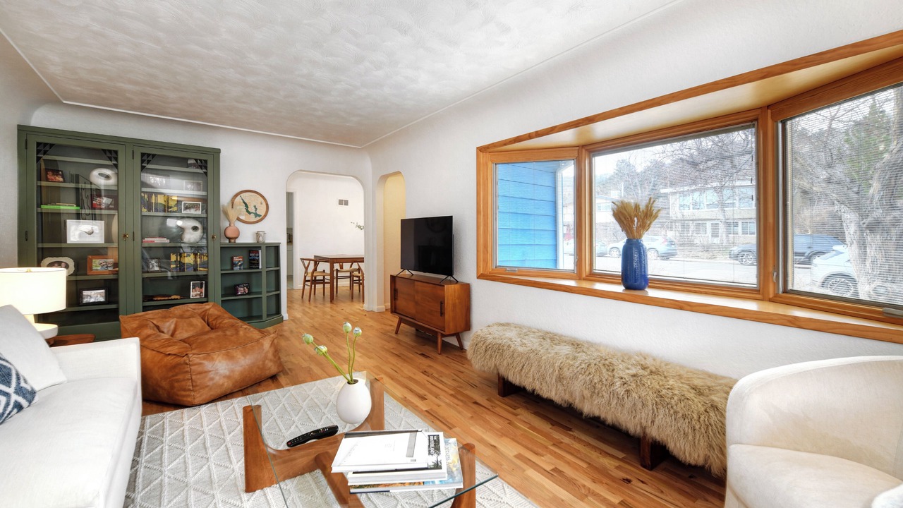 Photo of Livingroom in Newlands