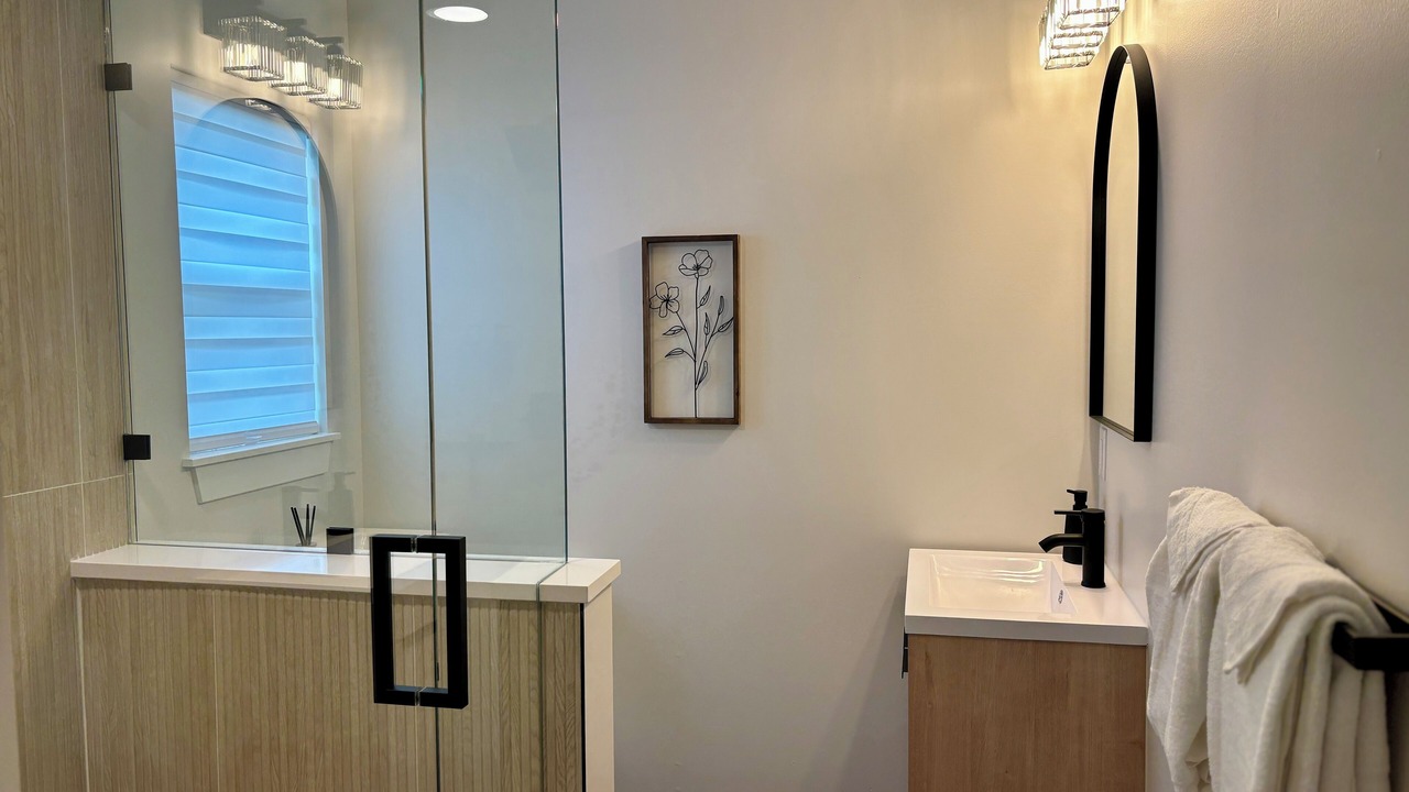 Photo of Bathroom in Lakeside
