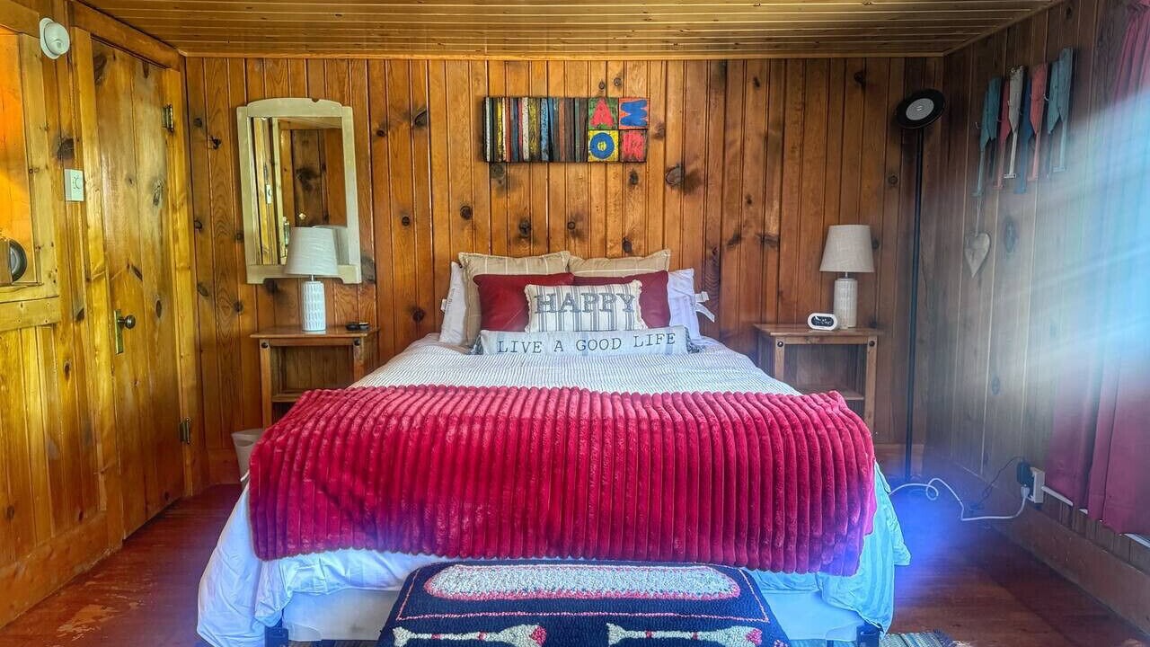 Photo of Bedroom in Grand Lake