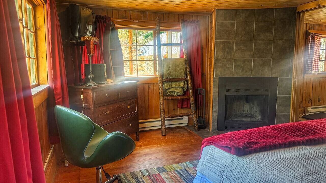 Photo of Bedroom in Grand Lake