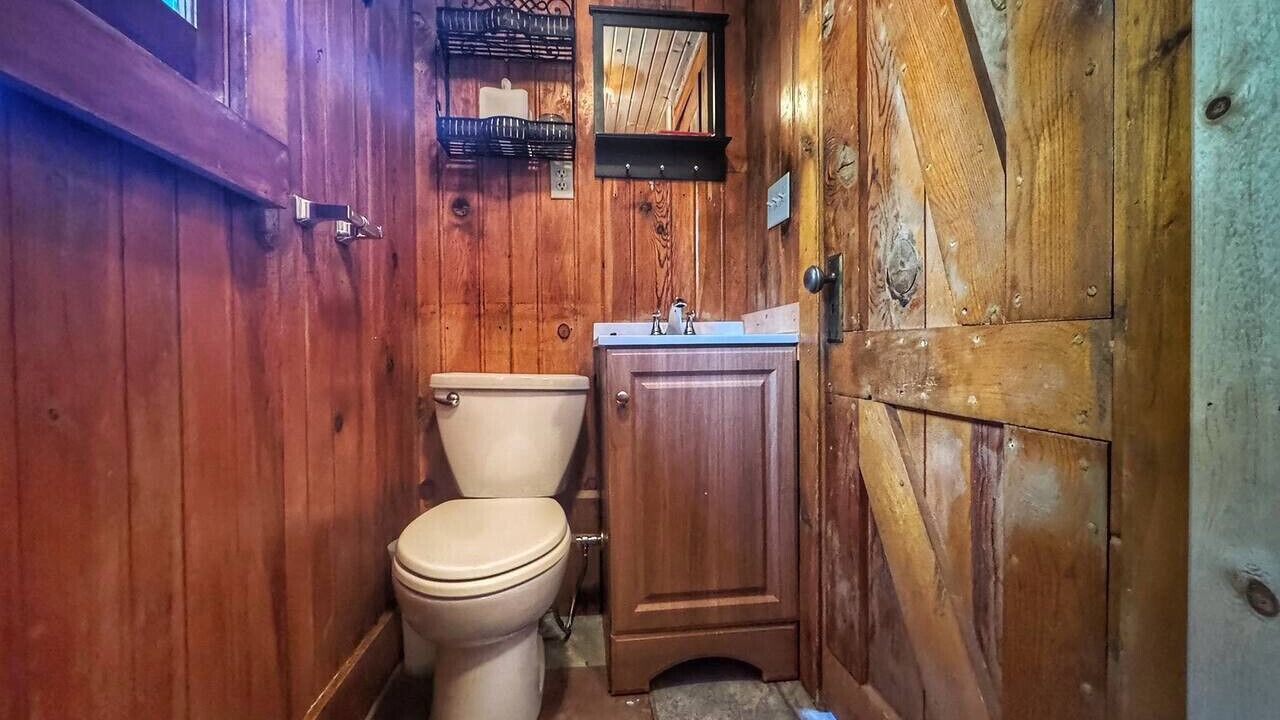 Photo of Bathroom in Grand Lake