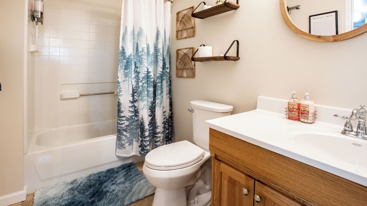 Photo of Bathroom in Stetson Hills
