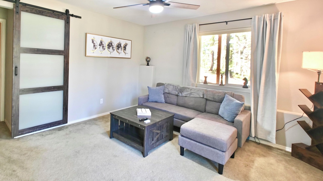 Photo of Livingroom in Florissant