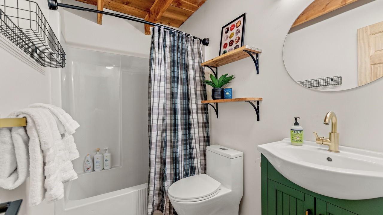 Photo of Bathroom in Alma