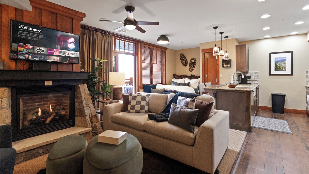 Photo of Livingroom in Boulder Ridge