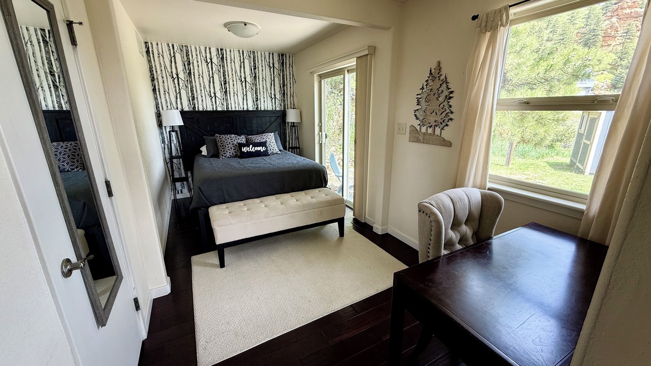 Photo of Bedroom in Palmer Lake