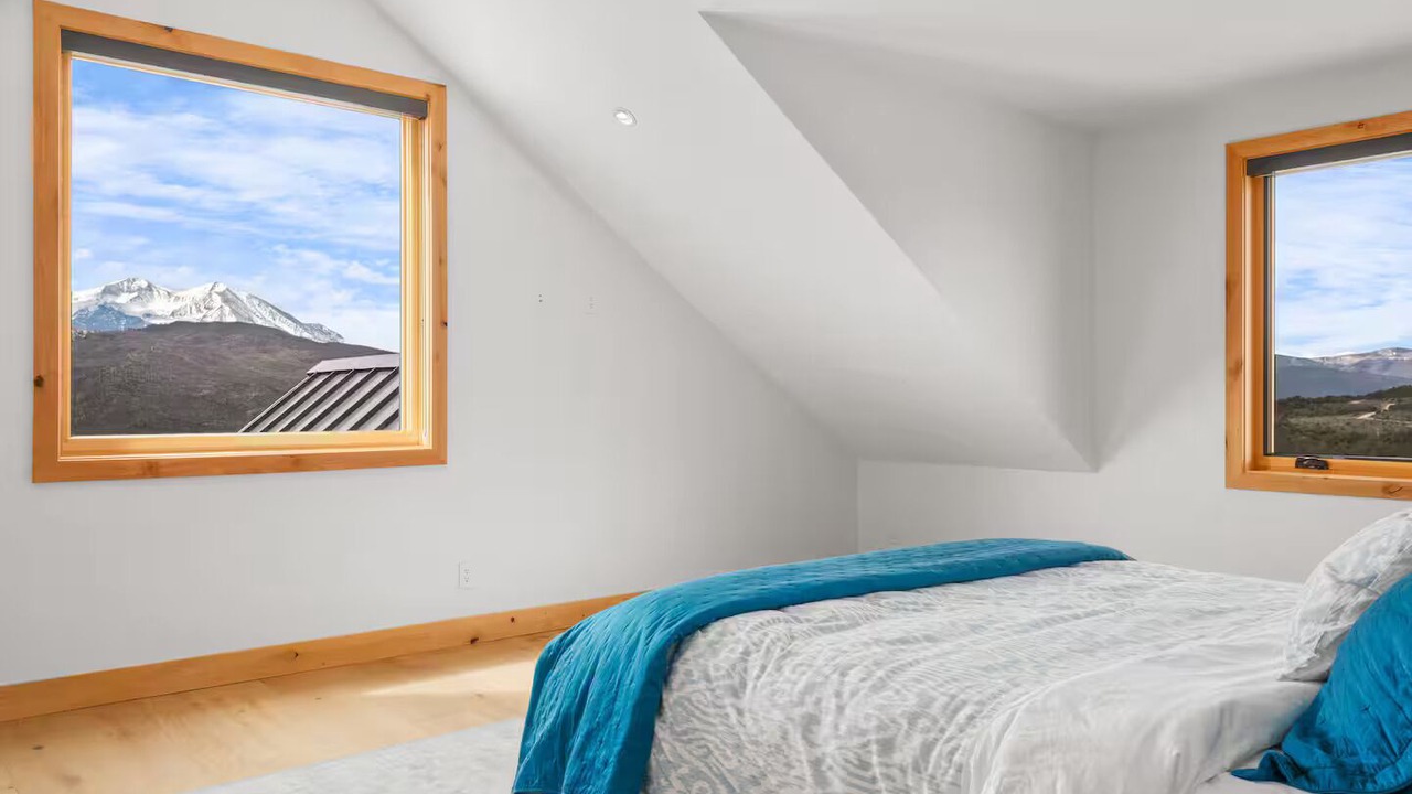Photo of Bedroom in Missouri Heights
