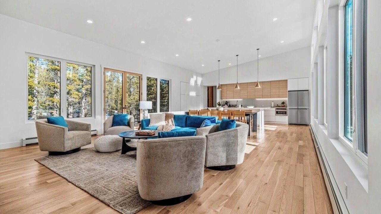 Photo of Livingroom in Valley of the Sun