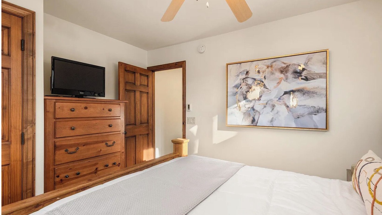 Photo of Bedroom in Snowmass Village