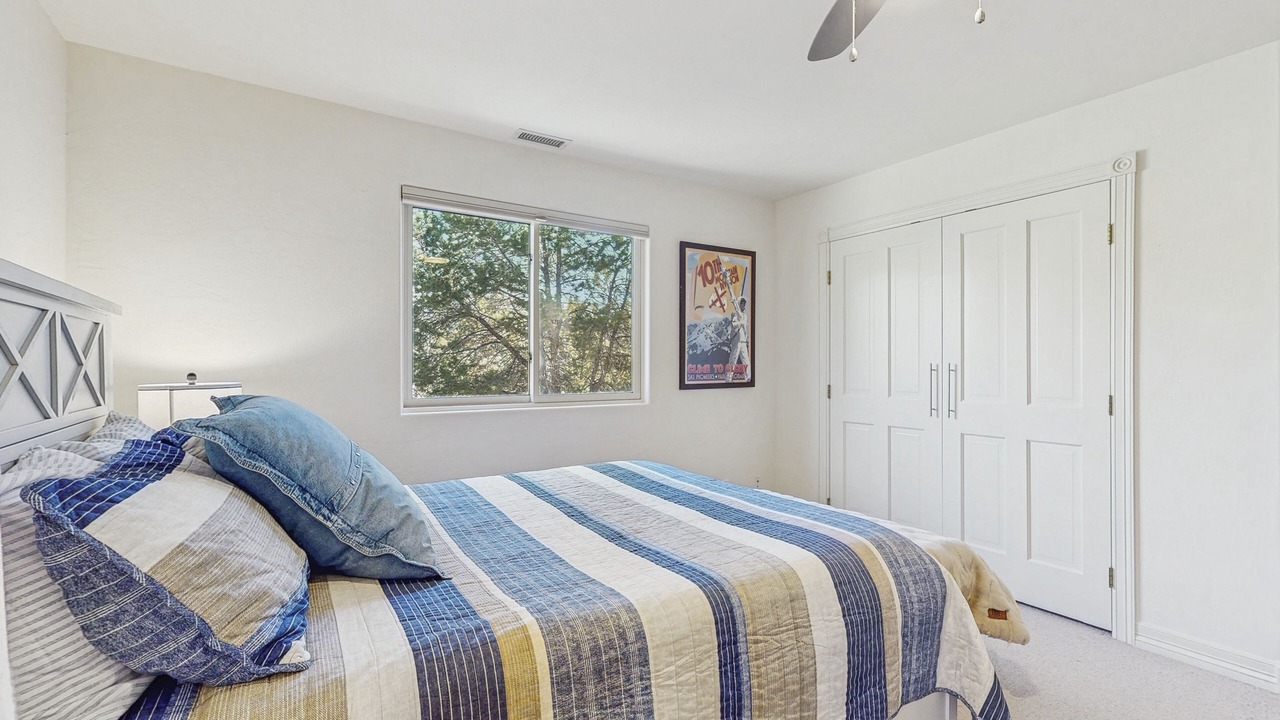 Photo of Bedroom in Eagle