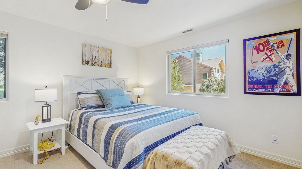 Photo of Bedroom in Eagle