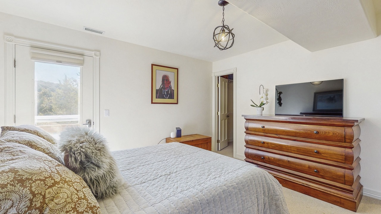 Photo of Bedroom in Eagle