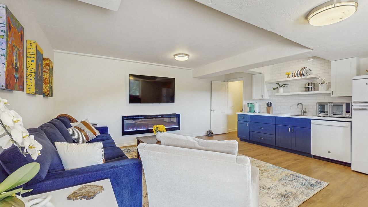 Photo of Livingroom in Eagle