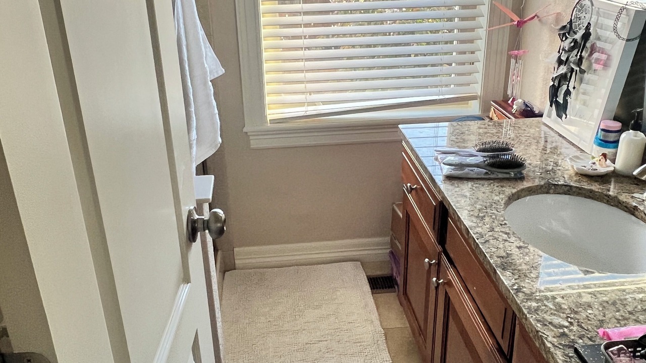 Photo of Bathroom in Jefferson Park