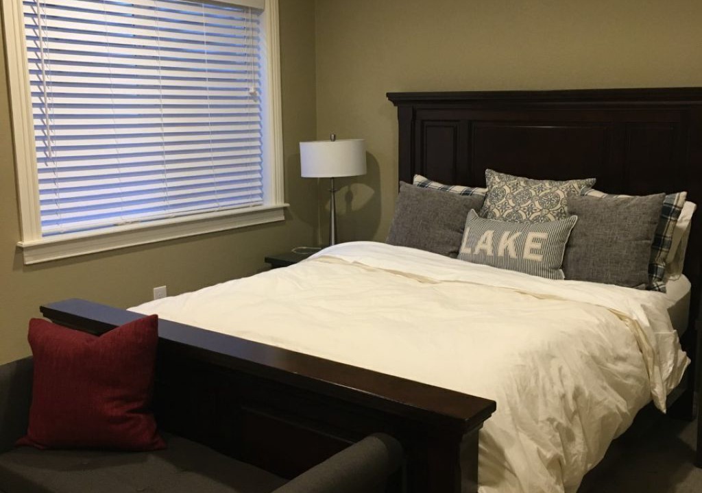 Photo of Bedroom in Jefferson Park