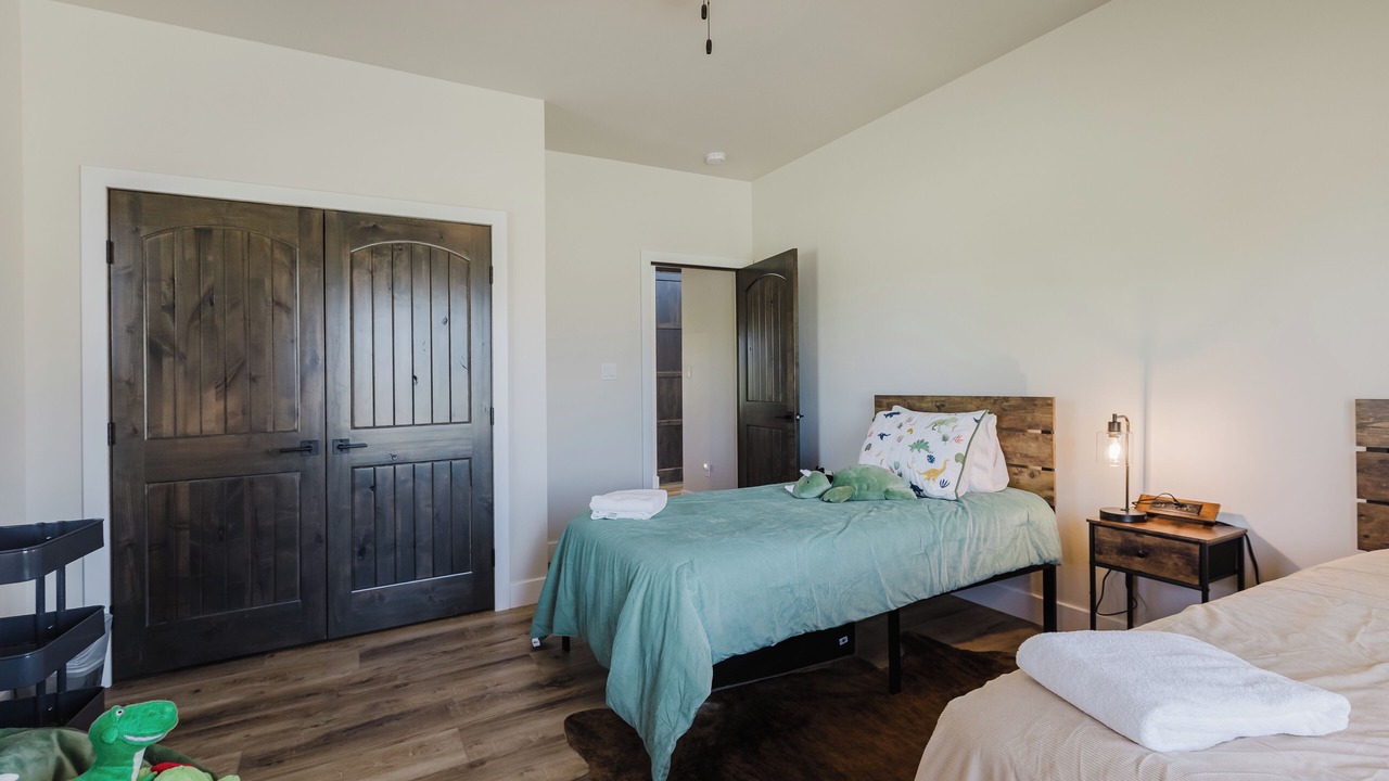 Photo of Bedroom in Lake Hatcher Park