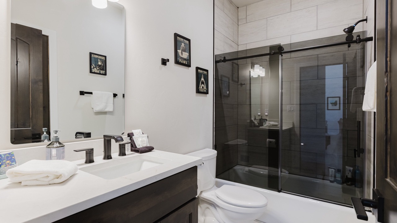 Photo of Bathroom in Lake Hatcher Park