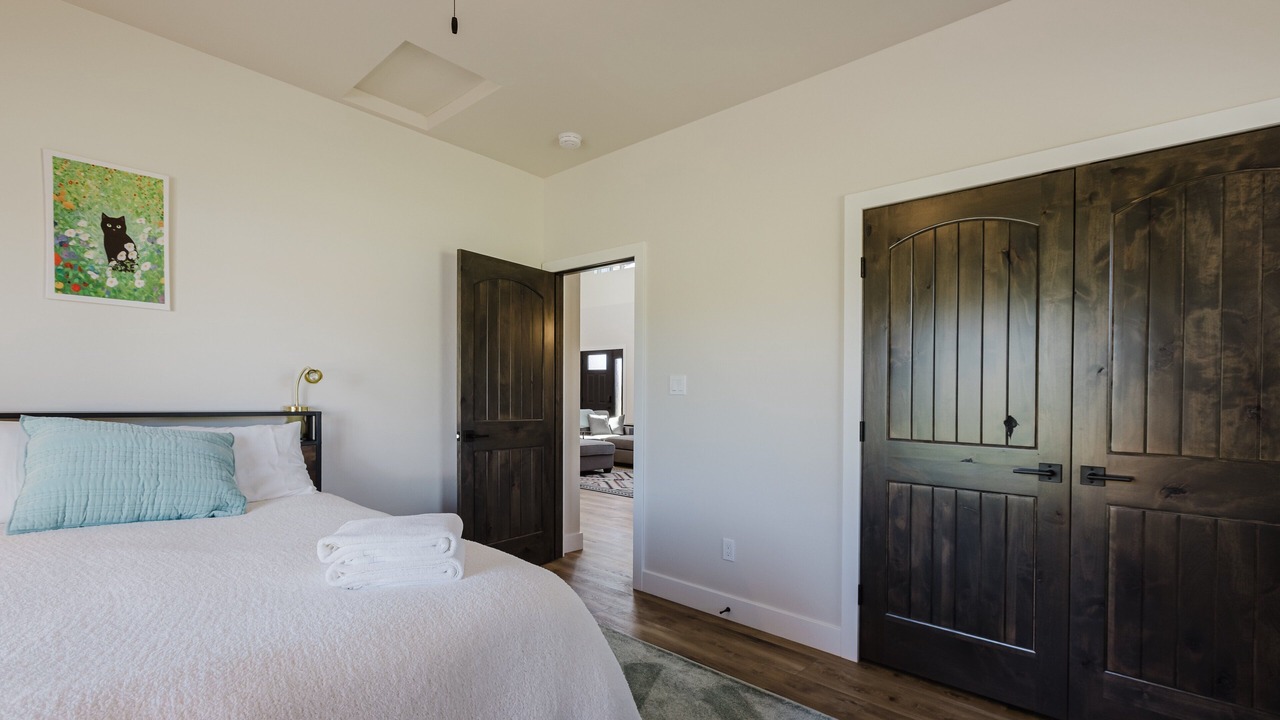 Photo of Bedroom in Lake Hatcher Park