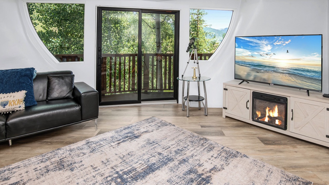 Photo of Livingroom in Intermountain