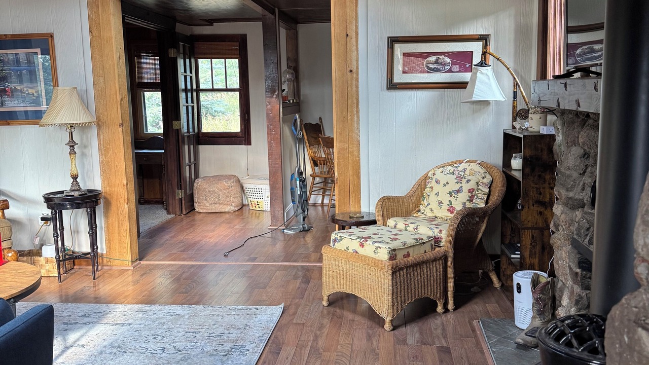 Photo of Livingroom in Evergreen
