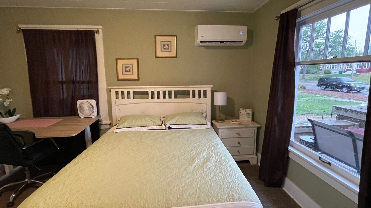Photo of Bedroom in Greeley