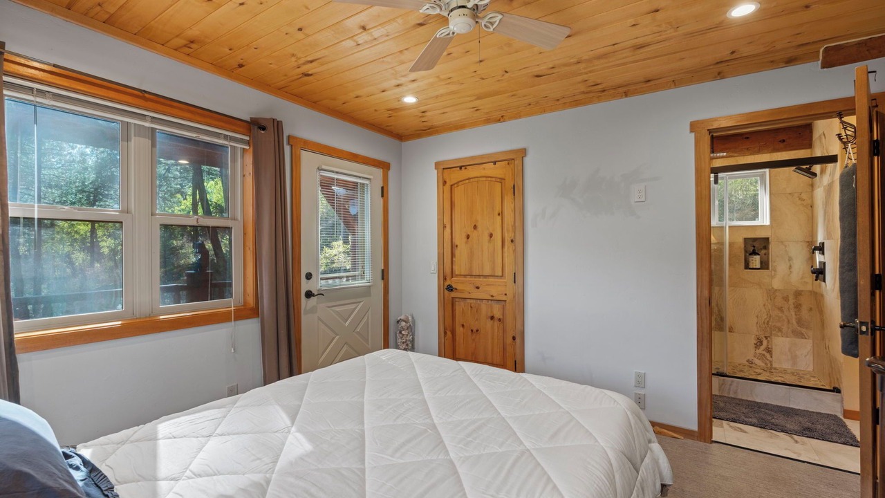 Photo of Bedroom in Bayfield