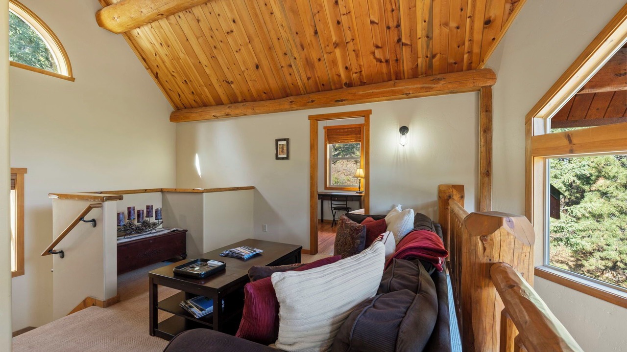 Photo of Livingroom in Bayfield
