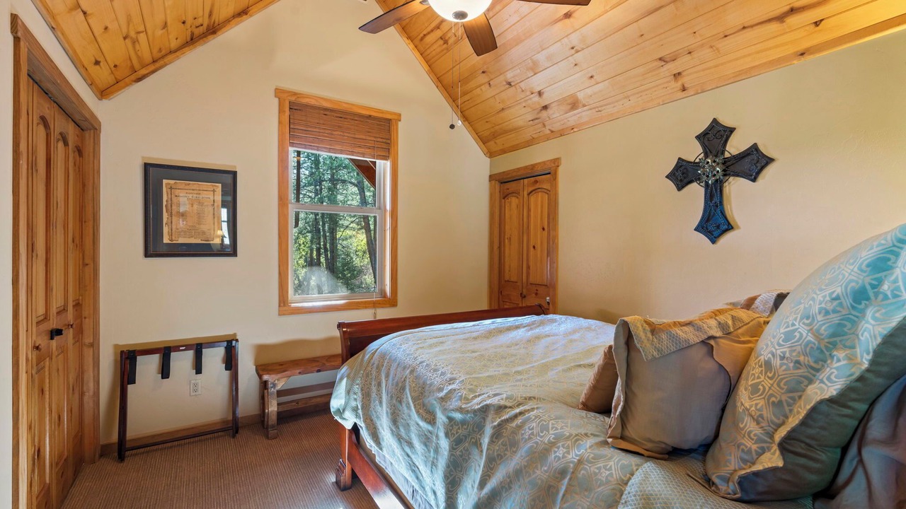 Photo of Bedroom in Bayfield