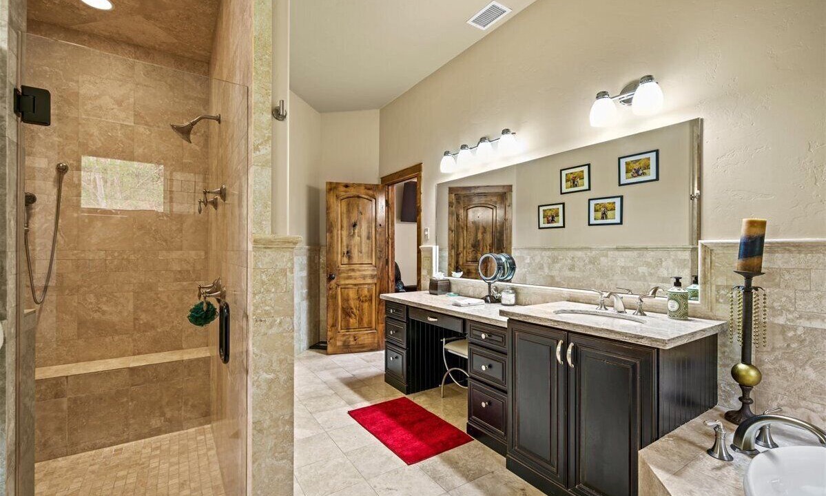 Photo of Bathroom in Ridgway