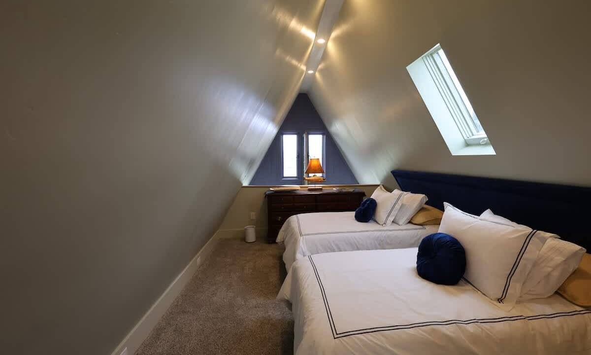 Photo of Bedroom in Missouri Heights