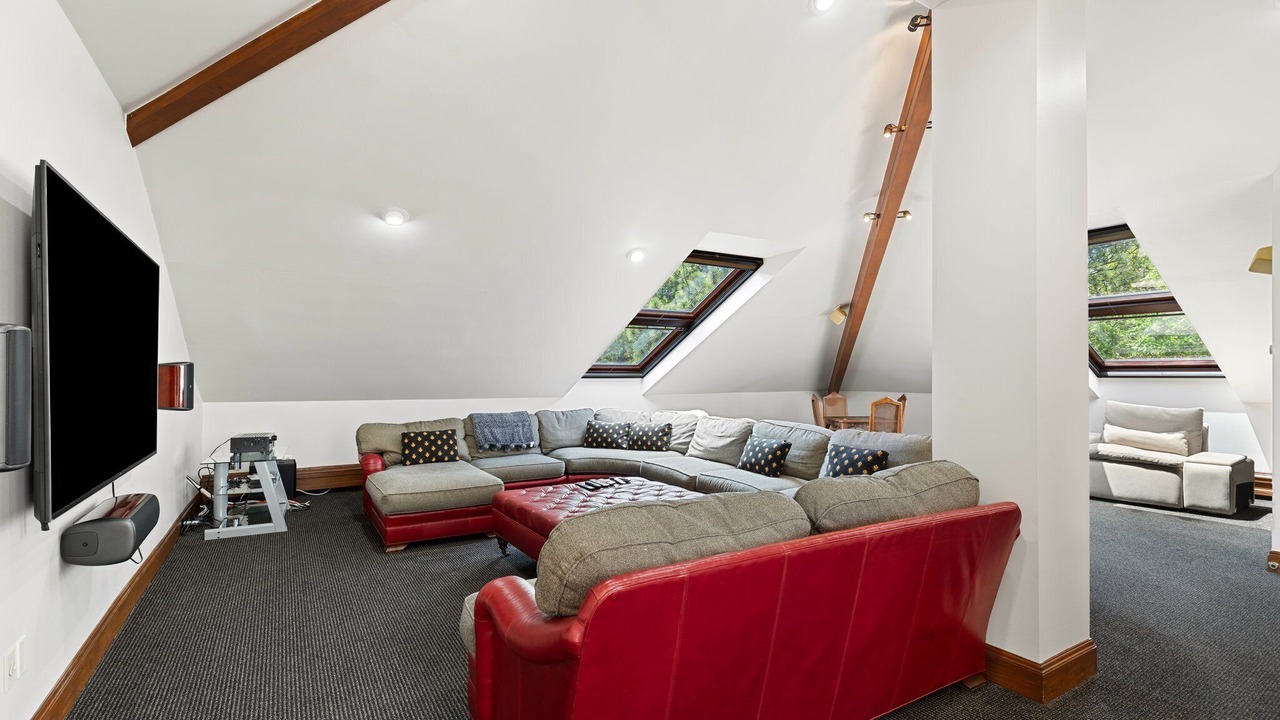 Photo of Livingroom in Broadmoor