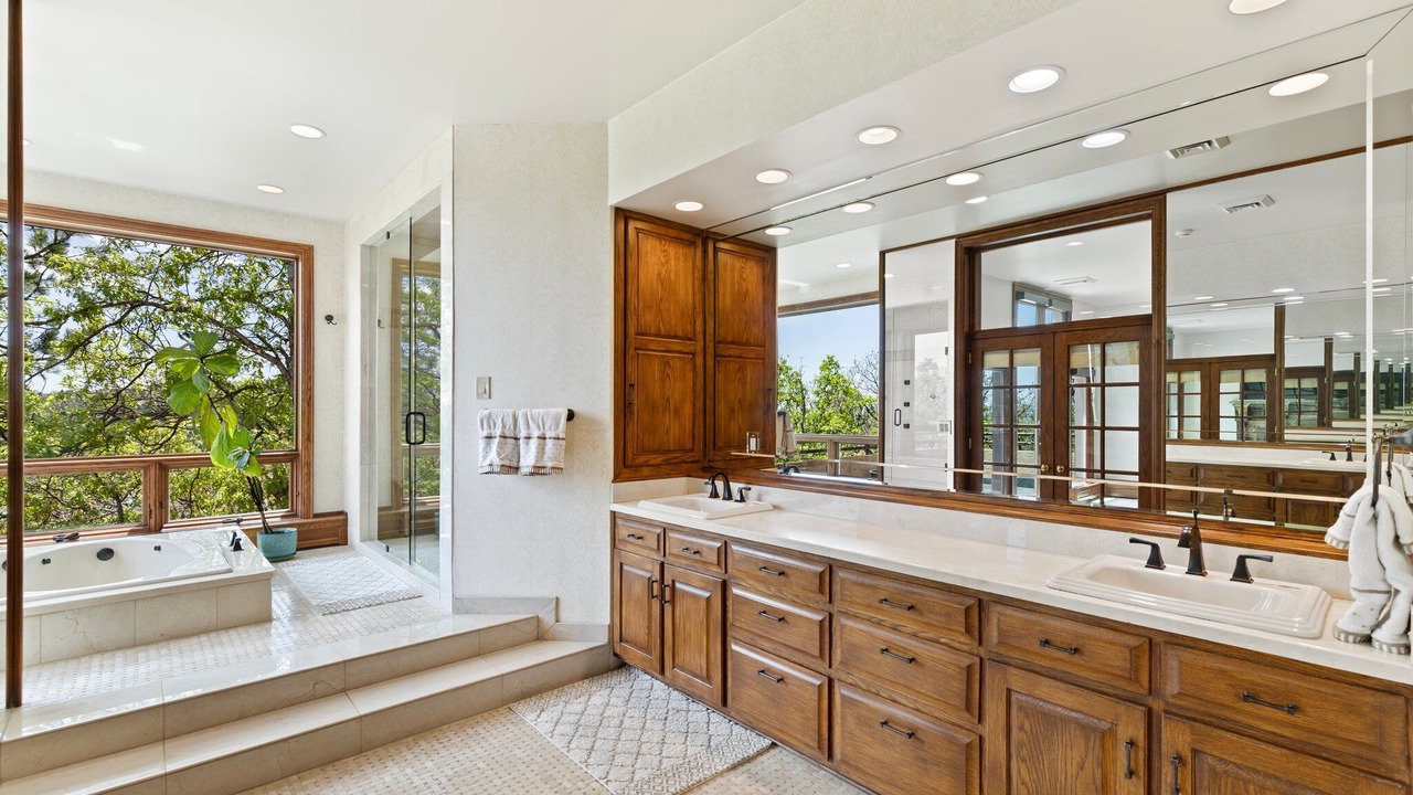 Photo of Bathroom in Broadmoor