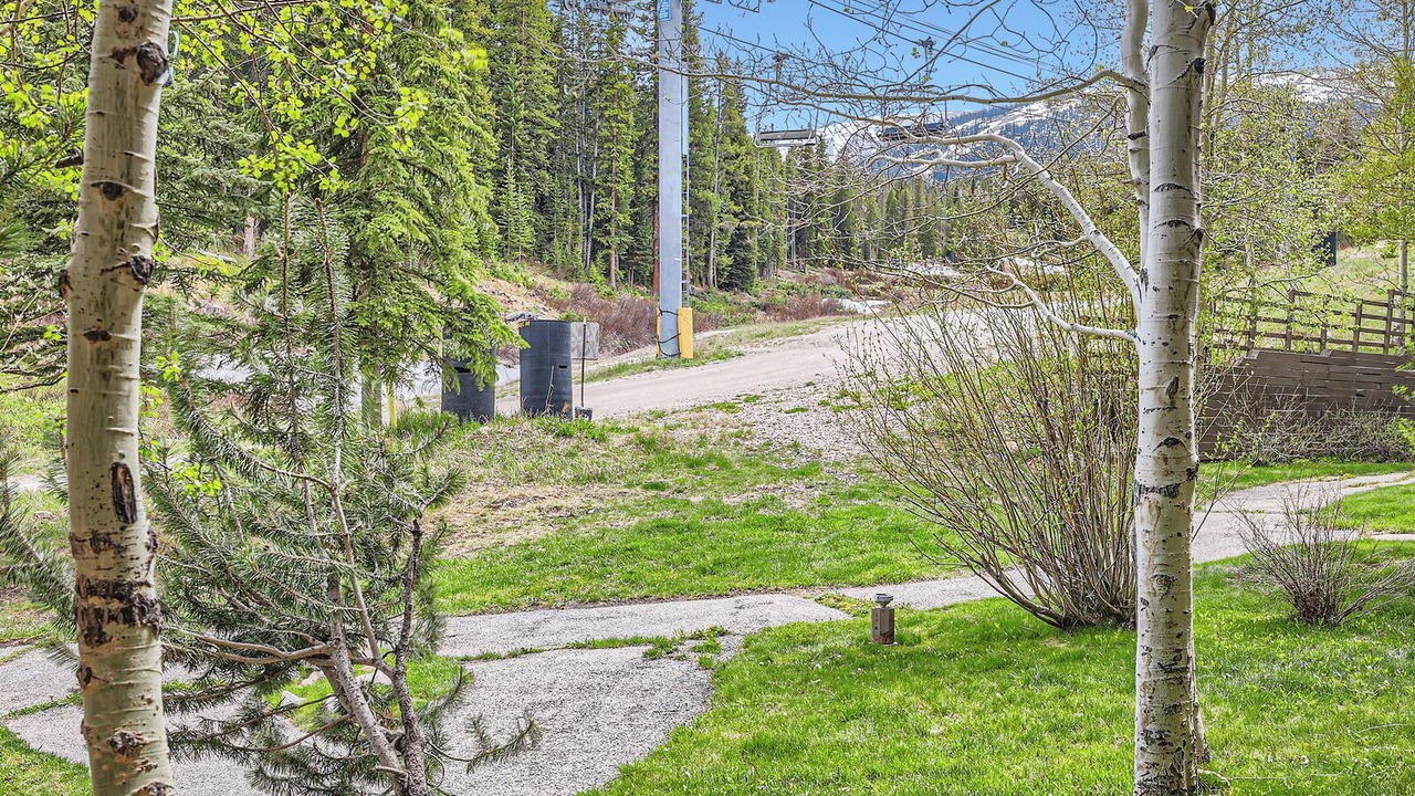 Photo of Others in Peak 9