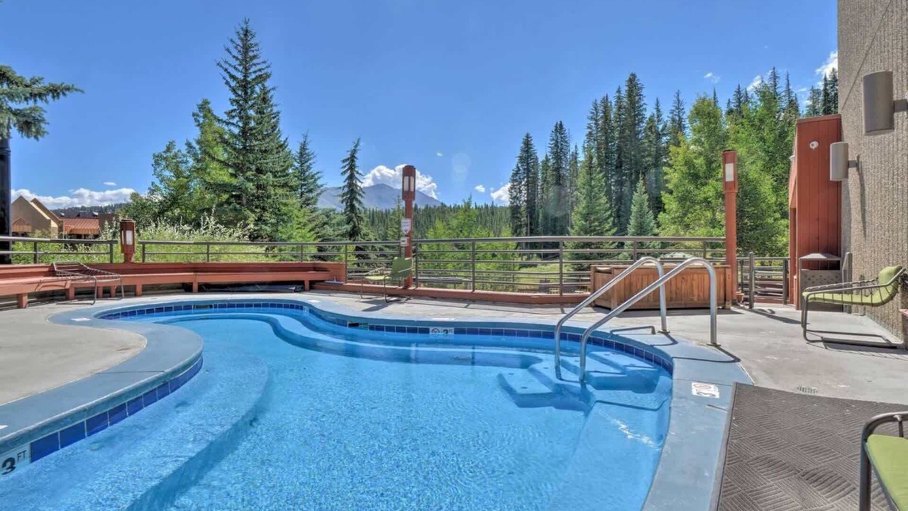Photo of Outdoor in Peak 9