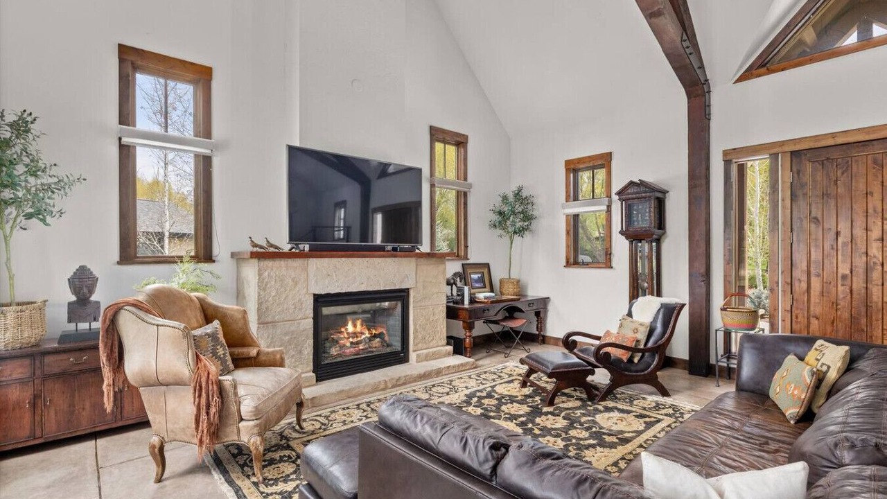 Photo of Livingroom in Carbondale