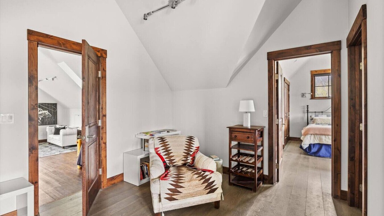 Photo of Livingroom in Carbondale