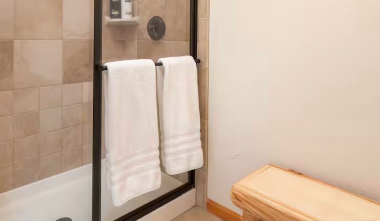 Photo of Bathroom in Grand Lake