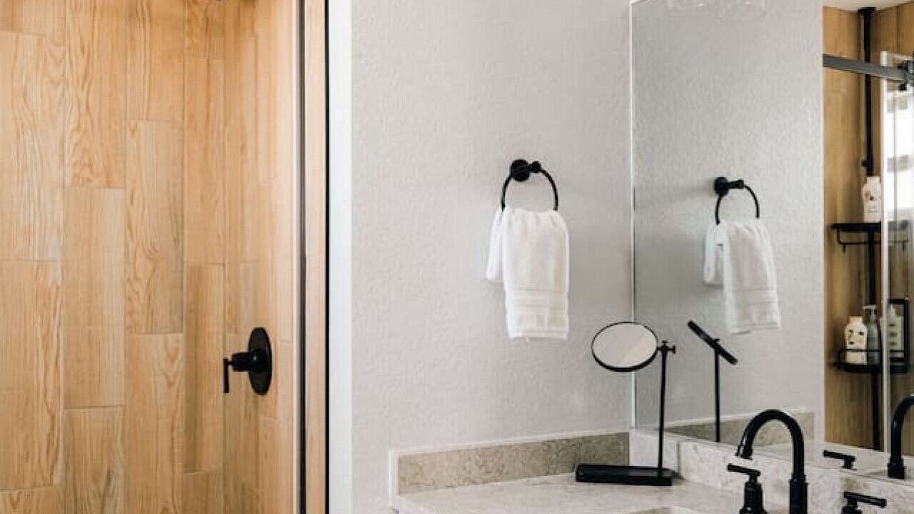 Photo of Bathroom in Barths
