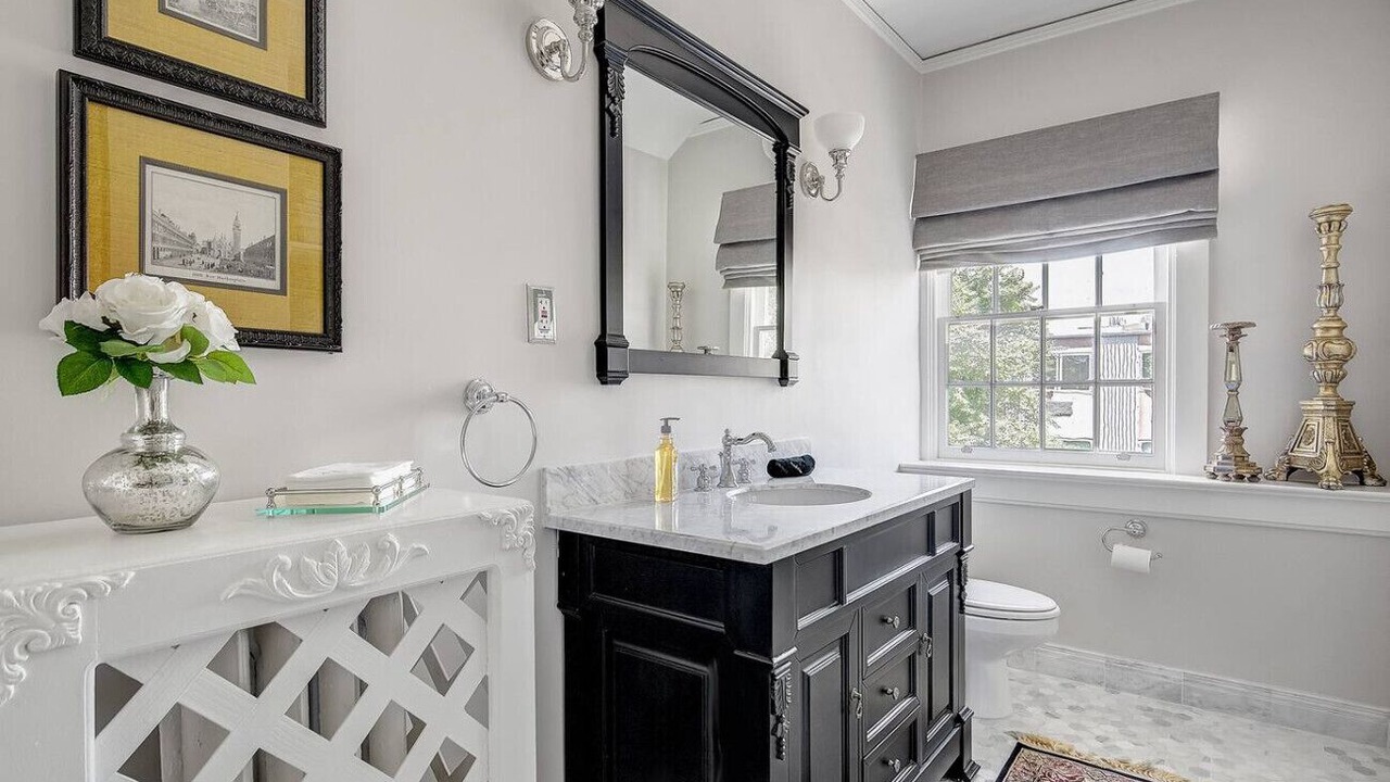 Photo of Bathroom in Capitol Hill