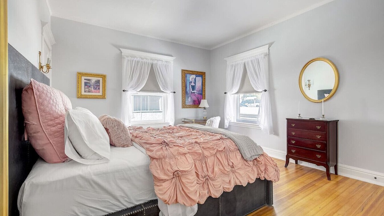 Photo of Bedroom in Capitol Hill