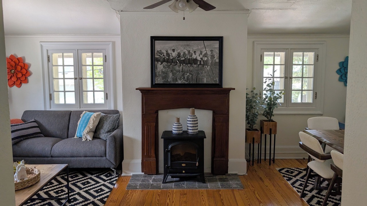 Photo of Livingroom in Old North End