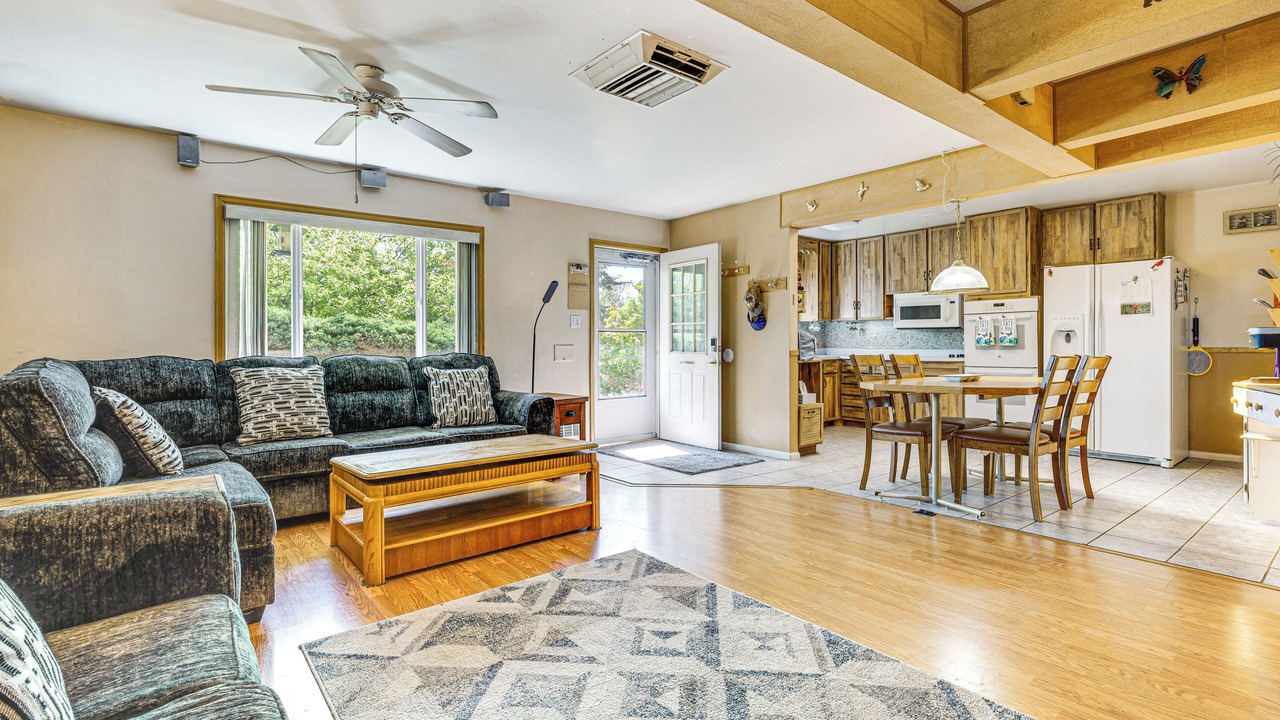 Photo of Livingroom in Northglenn