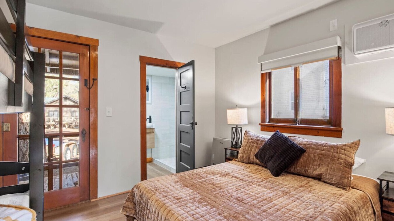 Photo of Bedroom in Colorado Springs