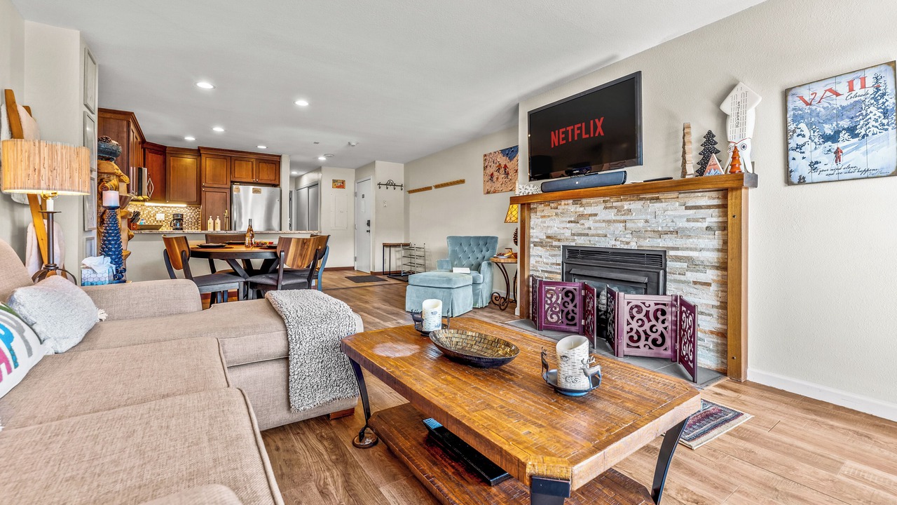 Photo of Livingroom in Avon