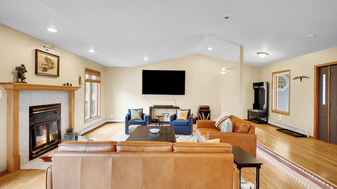 Photo of Livingroom in Shawnee